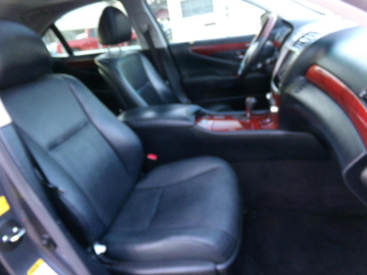 2012 Mercury Gray Mica /Black Lexus LS460 LS (JTHBL5EF4C5) with an 4.6L V8 engine, Automatic transmission, located at 400 First NW, Bearden, AR, 71720, (870) 687-3414, 0.000000, 0.000000 - Photo#20