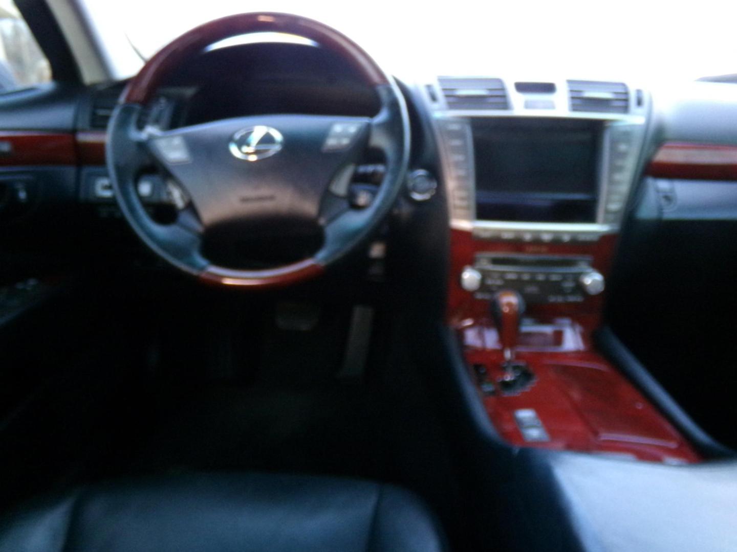 2012 Mercury Gray Mica /Black Lexus LS460 LS (JTHBL5EF4C5) with an 4.6L V8 engine, Automatic transmission, located at 400 First NW, Bearden, AR, 71720, (870) 687-3414, 0.000000, 0.000000 - Photo#22