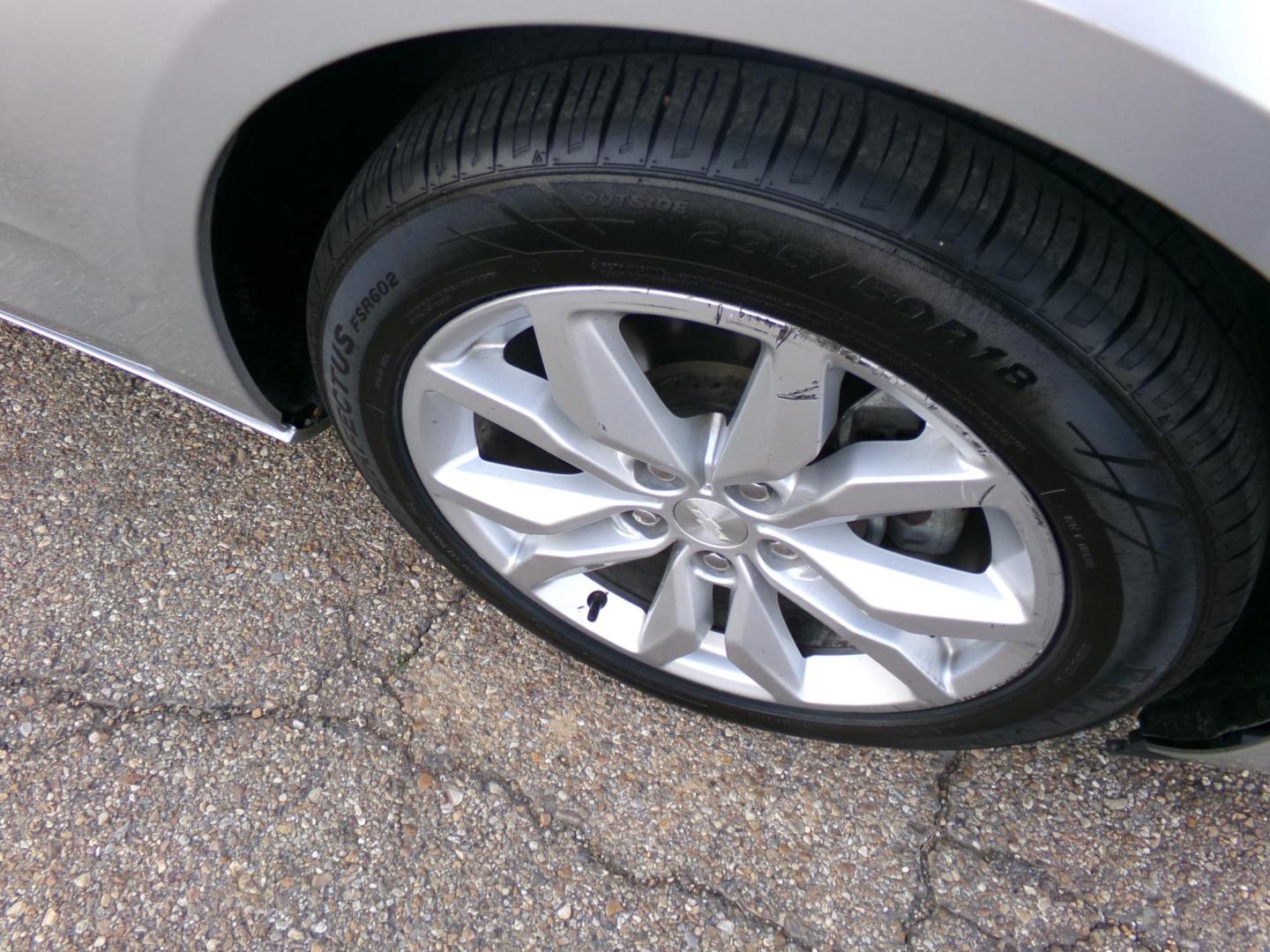 2019 Switchblade Silver Metallic /Black Chevrolet Impala LS (1G11Z5S31KU) with an 3.6L V6 DOHC 24V engine, 6-speed Automatic transmission, located at 400 First NW, Bearden, AR, 71720, (870) 687-3414, 0.000000, 0.000000 - Photo#4