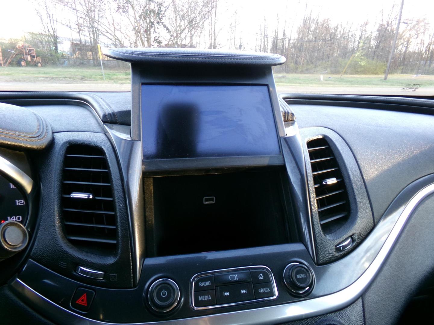 2019 Switchblade Silver Metallic /Black Chevrolet Impala LS (1G11Z5S31KU) with an 3.6L V6 DOHC 24V engine, 6-speed Automatic transmission, located at 400 First NW, Bearden, AR, 71720, (870) 687-3414, 0.000000, 0.000000 - Photo#11