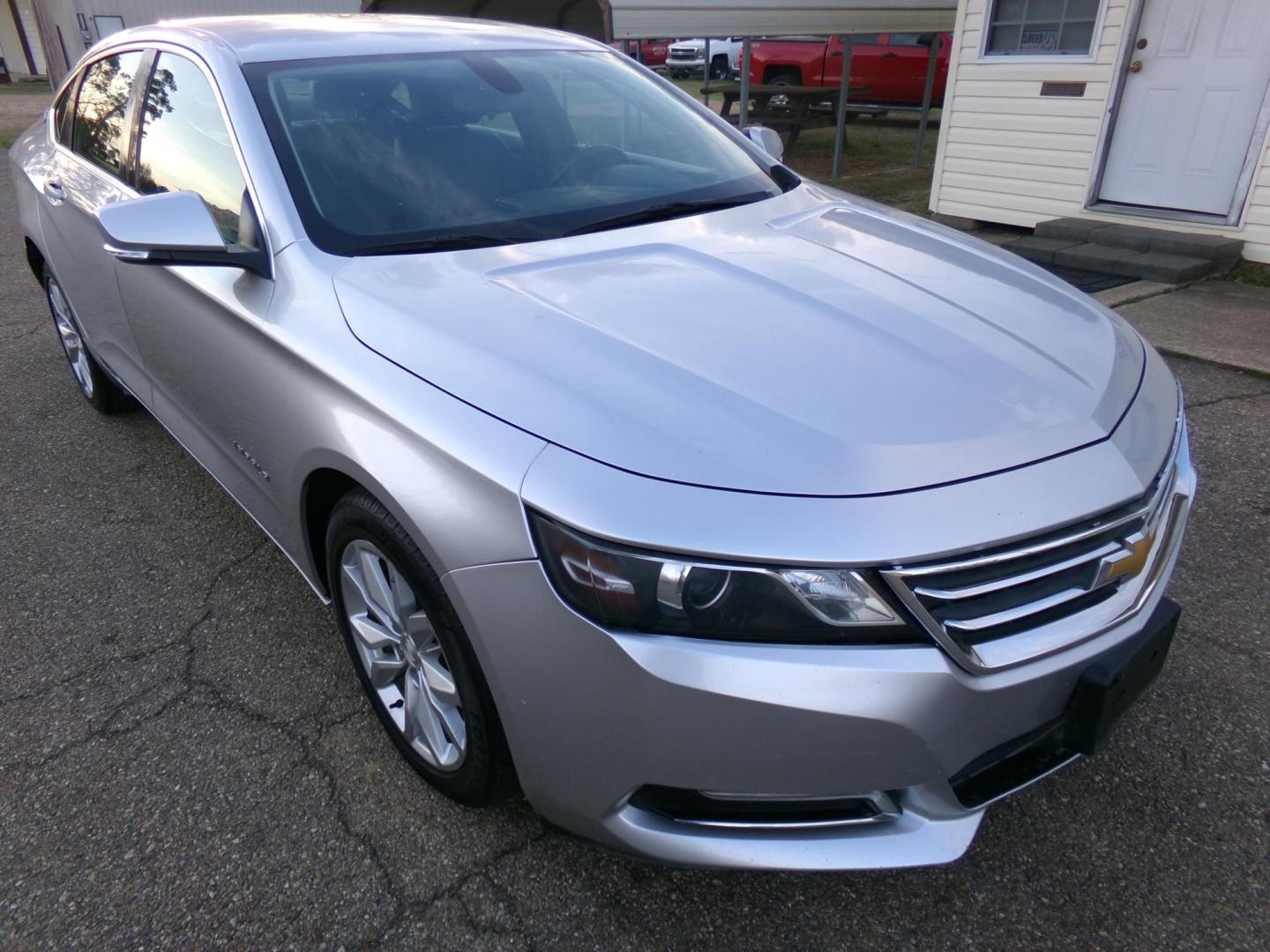 2019 Switchblade Silver Metallic /Black Chevrolet Impala LS (1G11Z5S31KU) with an 3.6L V6 DOHC 24V engine, 6-speed Automatic transmission, located at 400 First NW, Bearden, AR, 71720, (870) 687-3414, 0.000000, 0.000000 - Photo#24