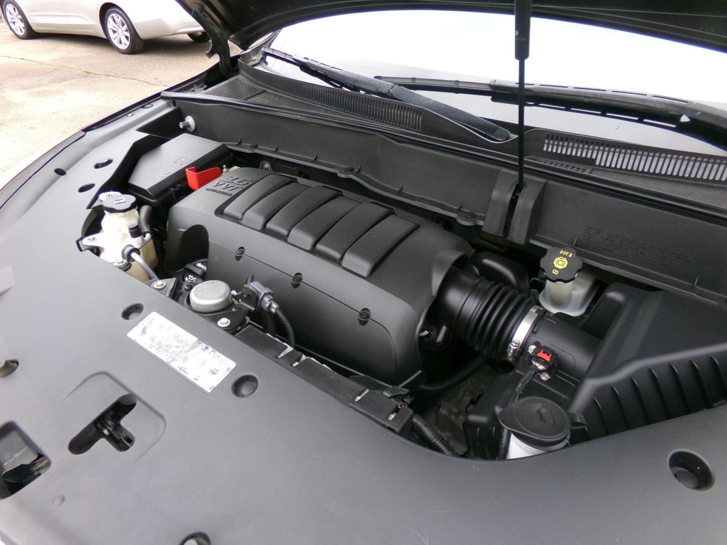 2016 Iridium Metallic /Gray Chevrolet Traverse LS FWD w/PDC (1GNKRFED0GJ) with an 3.6L V6 DOHC 24V engine, 6-speed automatic transmission, located at 400 First NW, Bearden, AR, 71720, (870) 687-3414, 0.000000, 0.000000 - Photo#6