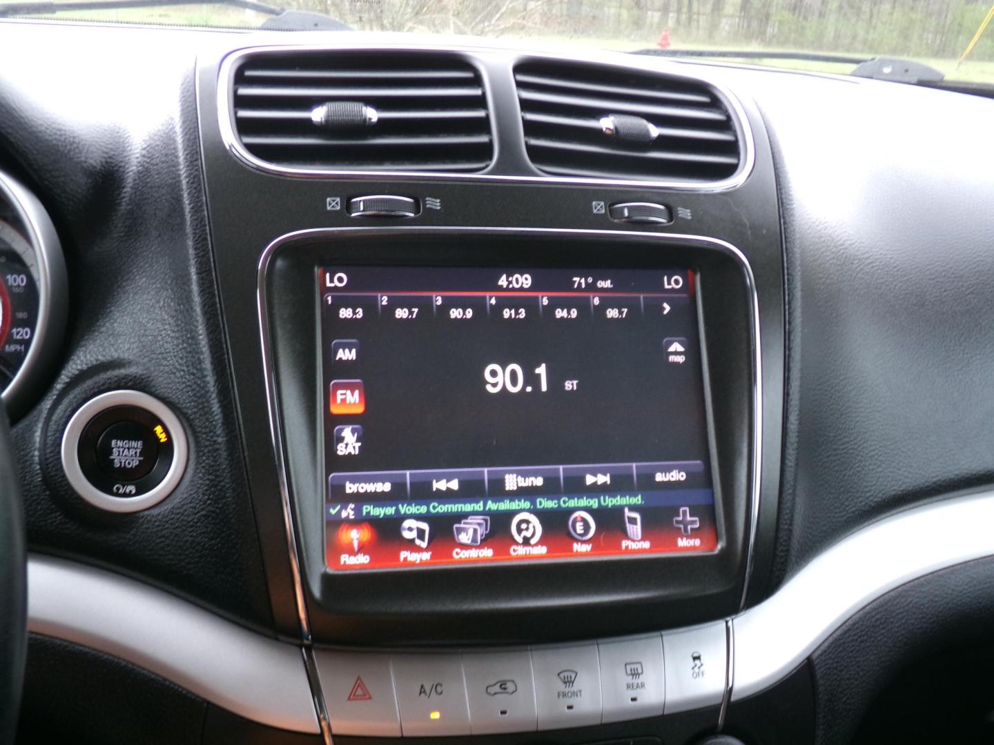 2017 Granite Crystal Metallic /Black Dodge Journey GT (3C4PDCEG6HT) with an 3.6L V6 DOHC 24V engine, 6-speed automatic transmission, located at 400 First NW, Bearden, AR, 71720, (870) 687-3414, 0.000000, 0.000000 - Photo#11