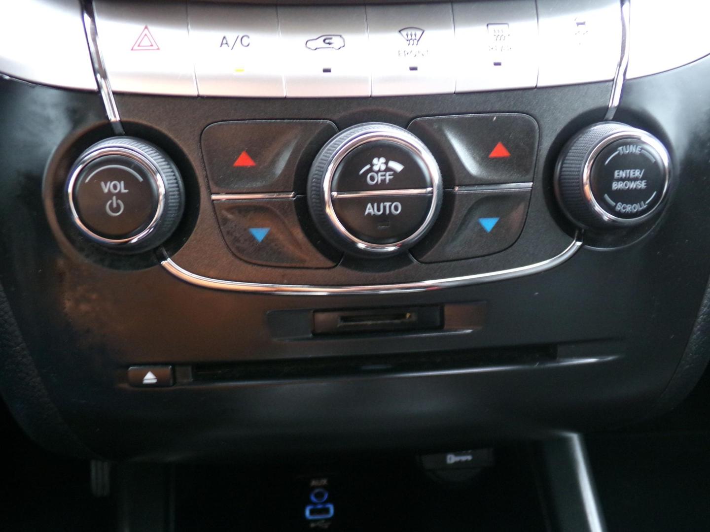 2017 Granite Crystal Metallic /Black Dodge Journey GT (3C4PDCEG6HT) with an 3.6L V6 DOHC 24V engine, 6-speed automatic transmission, located at 400 First NW, Bearden, AR, 71720, (870) 687-3414, 0.000000, 0.000000 - Photo#16