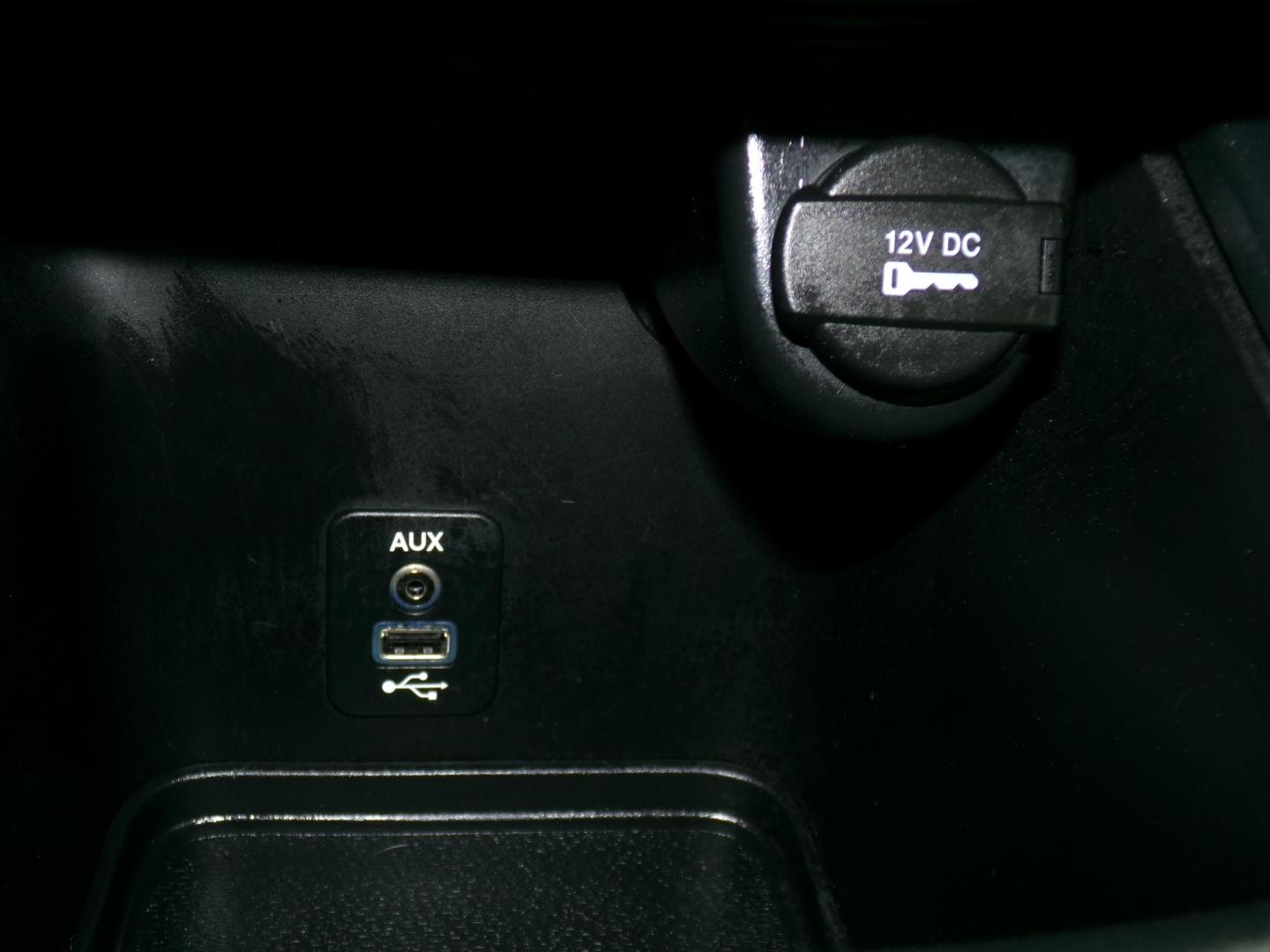 2017 Granite Crystal Metallic /Black Dodge Journey GT (3C4PDCEG6HT) with an 3.6L V6 DOHC 24V engine, 6-speed automatic transmission, located at 400 First NW, Bearden, AR, 71720, (870) 687-3414, 0.000000, 0.000000 - Photo#17