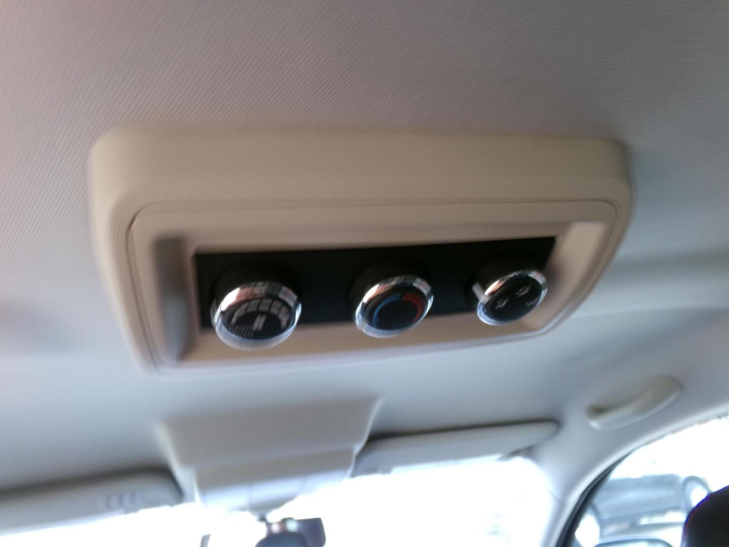 2017 Granite Crystal Metallic /Black Dodge Journey GT (3C4PDCEG6HT) with an 3.6L V6 DOHC 24V engine, 6-speed automatic transmission, located at 400 First NW, Bearden, AR, 71720, (870) 687-3414, 0.000000, 0.000000 - Photo#24