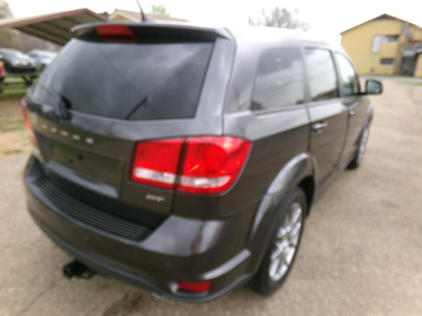 2017 Granite Crystal Metallic /Black Dodge Journey GT (3C4PDCEG6HT) with an 3.6L V6 DOHC 24V engine, 6-speed automatic transmission, located at 400 First NW, Bearden, AR, 71720, (870) 687-3414, 0.000000, 0.000000 - Photo#27