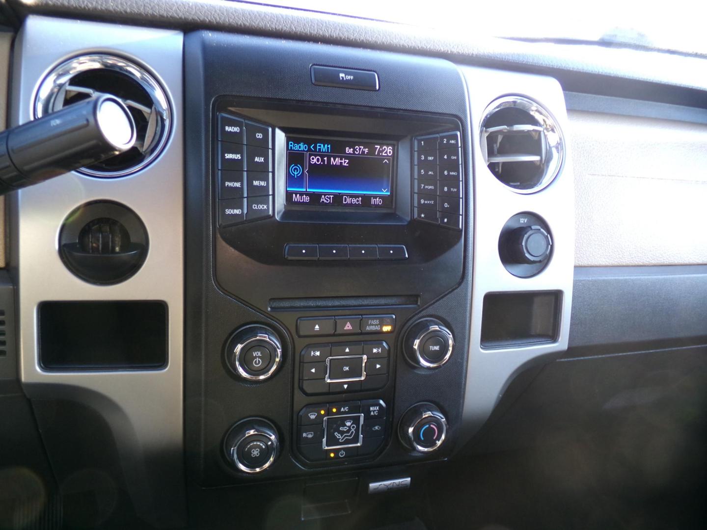 2013 Ford F-150 XLT SuperCrew 6.5-ft. Bed 2WD (1FTEW1CM6DK) with an 3.7L V6 DOHC 24V engine, 6-Speed Automatic transmission, located at 400 First NW, Bearden, AR, 71720, (870) 687-3414, 0.000000, 0.000000 - Photo#9