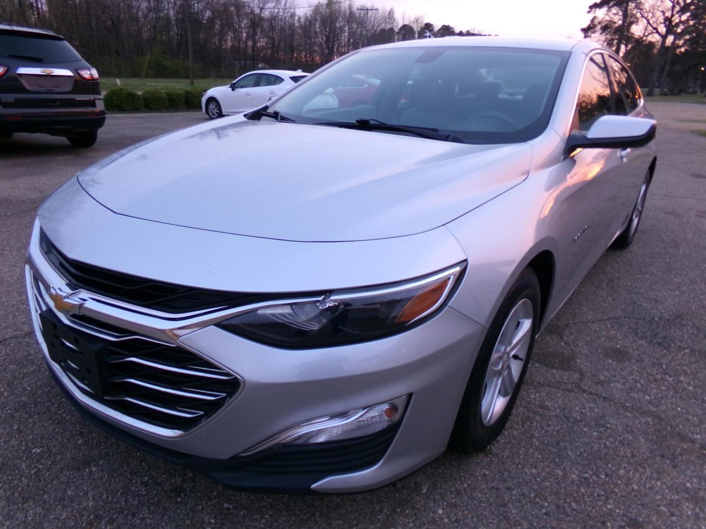 2019 Chevrolet Malibu 1FL (1G1ZC5ST3KF) with an 1.5L L4 DOHC 16V engine, 6-speed automatic transmission, located at 400 First NW, Bearden, AR, 71720, (870) 687-3414, 0.000000, 0.000000 - Photo#0