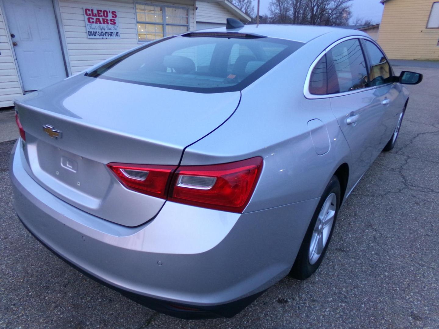 2019 Chevrolet Malibu 1FL (1G1ZC5ST3KF) with an 1.5L L4 DOHC 16V engine, 6-speed automatic transmission, located at 400 First NW, Bearden, AR, 71720, (870) 687-3414, 0.000000, 0.000000 - Photo#20