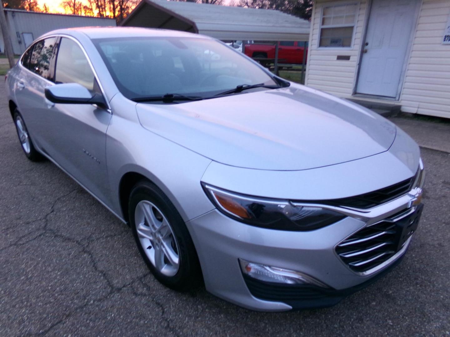 2019 Chevrolet Malibu 1FL (1G1ZC5ST3KF) with an 1.5L L4 DOHC 16V engine, 6-speed automatic transmission, located at 400 First NW, Bearden, AR, 71720, (870) 687-3414, 0.000000, 0.000000 - Photo#23