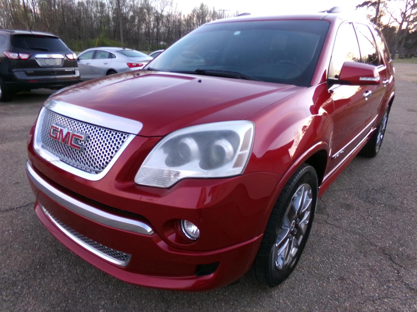 2012 GMC Acadia Denali FWD (1GKKRTED2CJ) with an 3.6L V6 DOHC 24V engine, 6-Speed Automatic transmission, located at 400 First NW, Bearden, AR, 71720, (870) 687-3414, 0.000000, 0.000000 - Photo#0