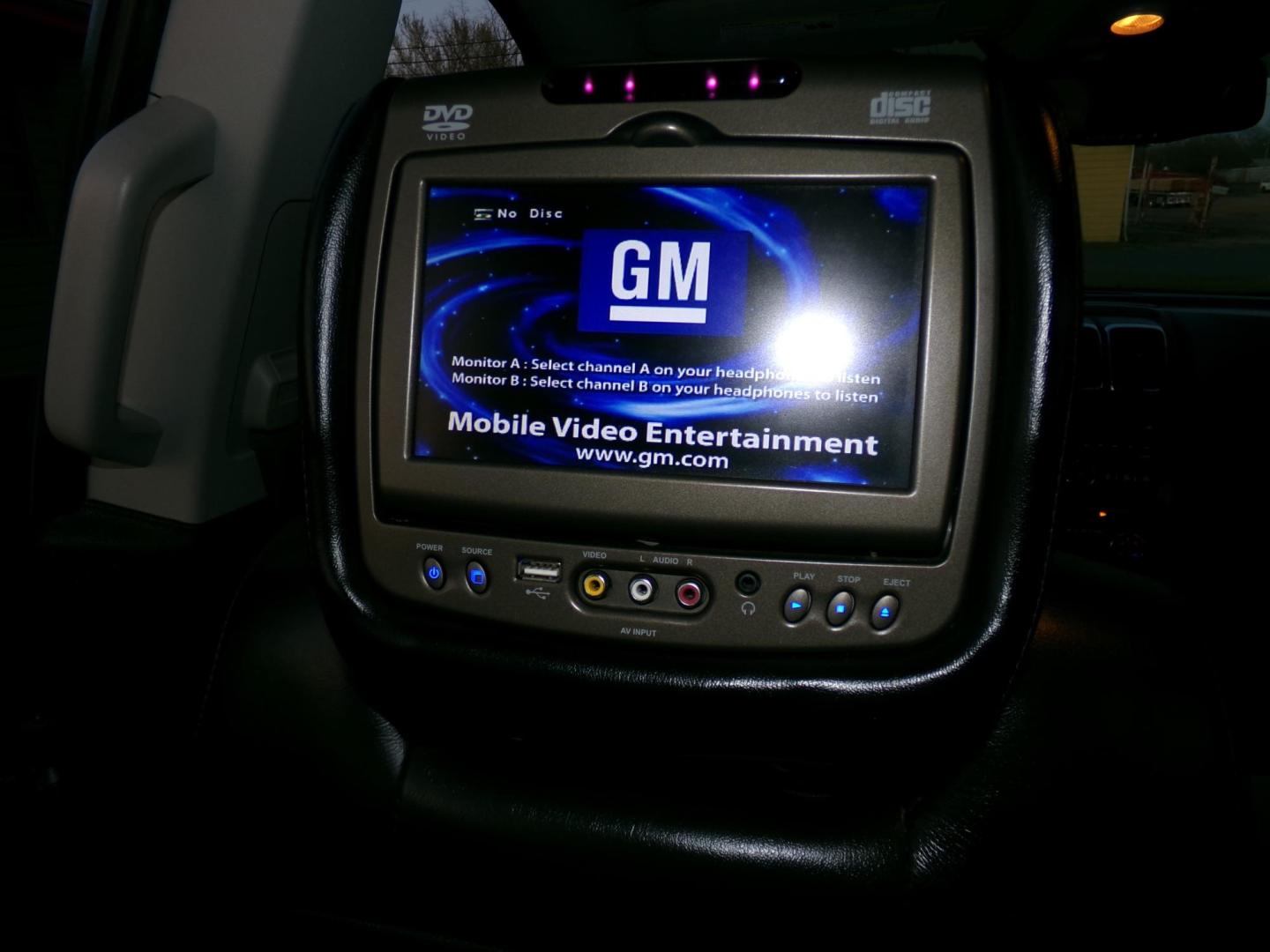 2012 GMC Acadia Denali FWD (1GKKRTED2CJ) with an 3.6L V6 DOHC 24V engine, 6-Speed Automatic transmission, located at 400 First NW, Bearden, AR, 71720, (870) 687-3414, 0.000000, 0.000000 - Photo#20