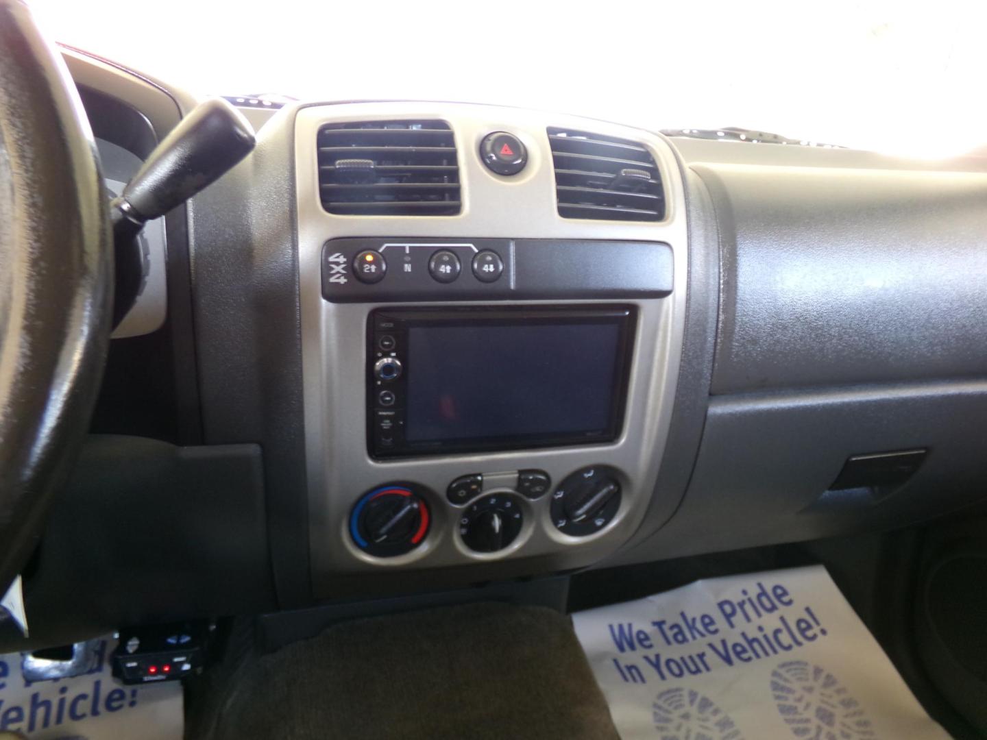2005 Chevrolet Colorado LS Z71 Crew Cab 4WD w/1SE (1GCDT136X58) with an 3.5L L5 DOHC 20V engine, 4-Speed Automatic Overdrive transmission, located at 400 First NW, Bearden, AR, 71720, (870) 687-3414, 0.000000, 0.000000 - Photo#8