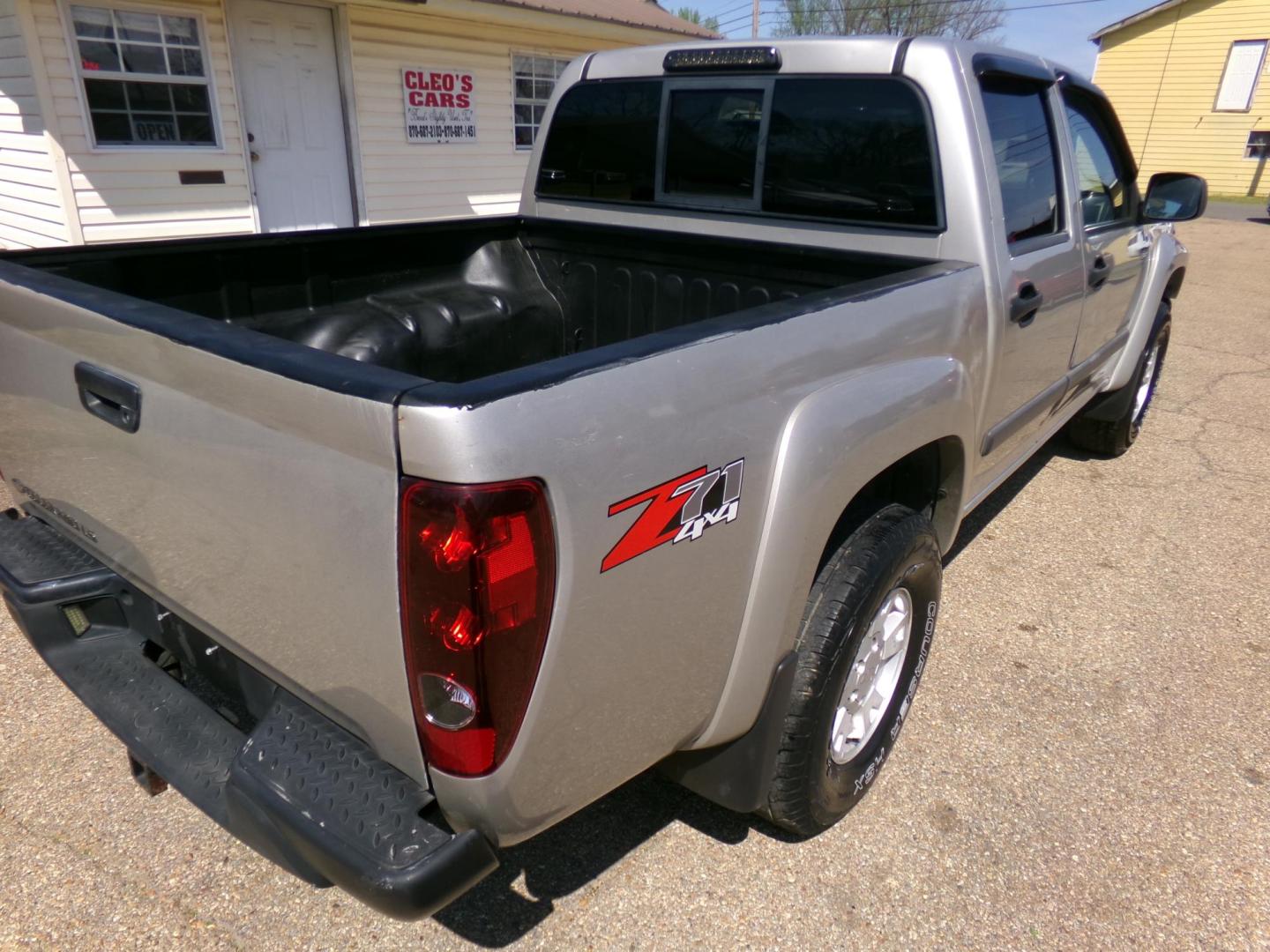2005 Chevrolet Colorado LS Z71 Crew Cab 4WD w/1SE (1GCDT136X58) with an 3.5L L5 DOHC 20V engine, 4-Speed Automatic Overdrive transmission, located at 400 First NW, Bearden, AR, 71720, (870) 687-3414, 0.000000, 0.000000 - Photo#14