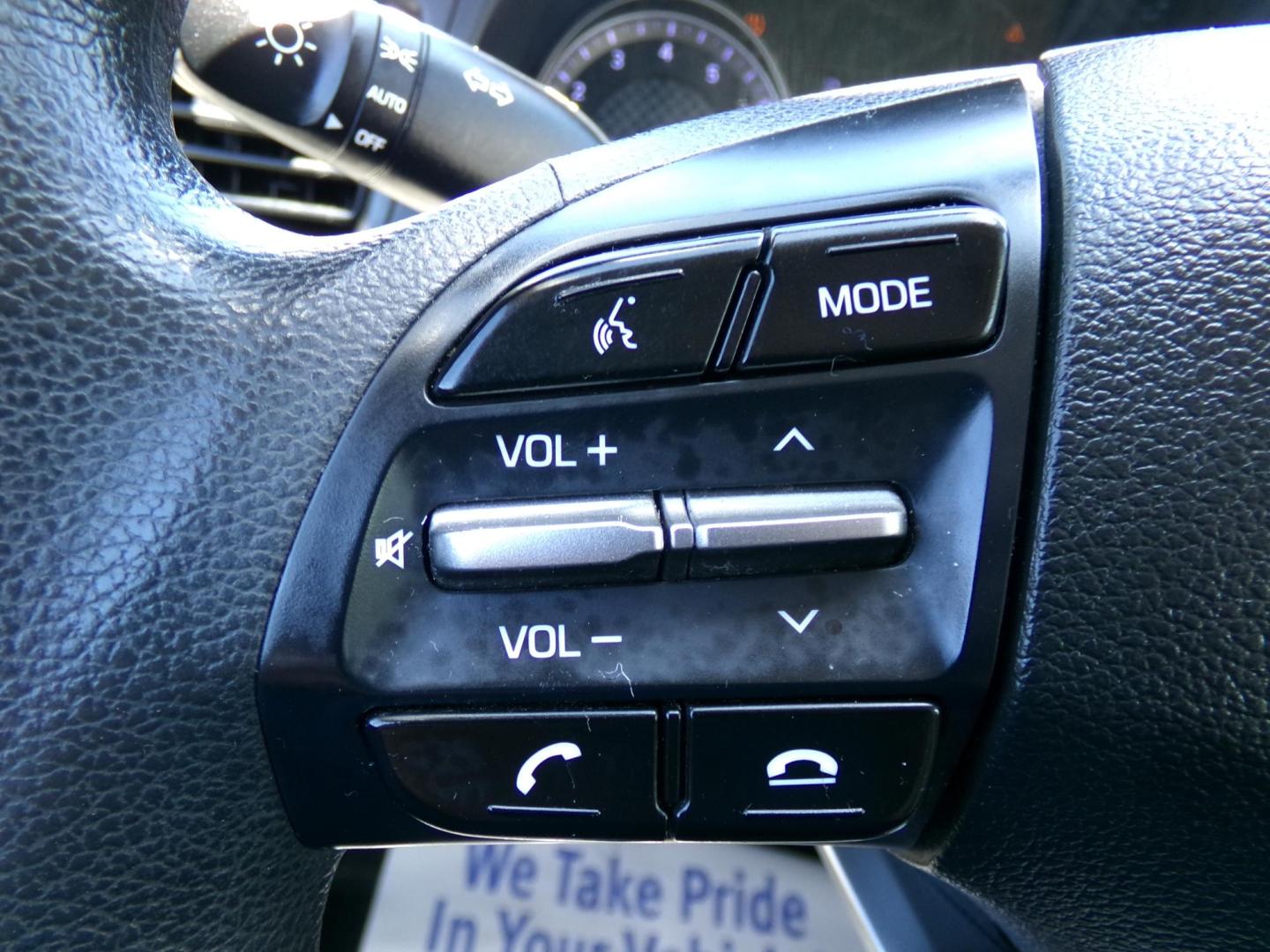 2020 Machine Gray /Gray Hyundai Elantra Limited (5NPD84LF3LH) with an 1.8L L4 DOHC 16V engine, 6-speed automatic transmission, located at 400 First NW, Bearden, AR, 71720, (870) 687-3414, 0.000000, 0.000000 - Photo#13