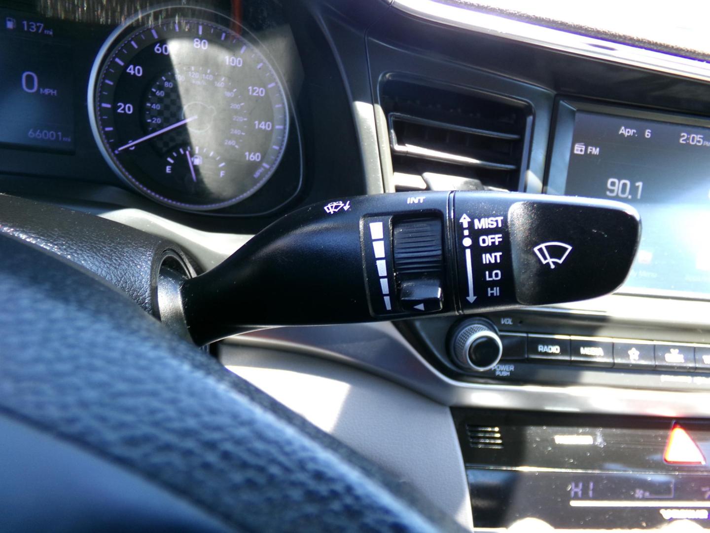 2020 Machine Gray /Gray Hyundai Elantra Limited (5NPD84LF3LH) with an 1.8L L4 DOHC 16V engine, 6-speed automatic transmission, located at 400 First NW, Bearden, AR, 71720, (870) 687-3414, 0.000000, 0.000000 - Photo#14