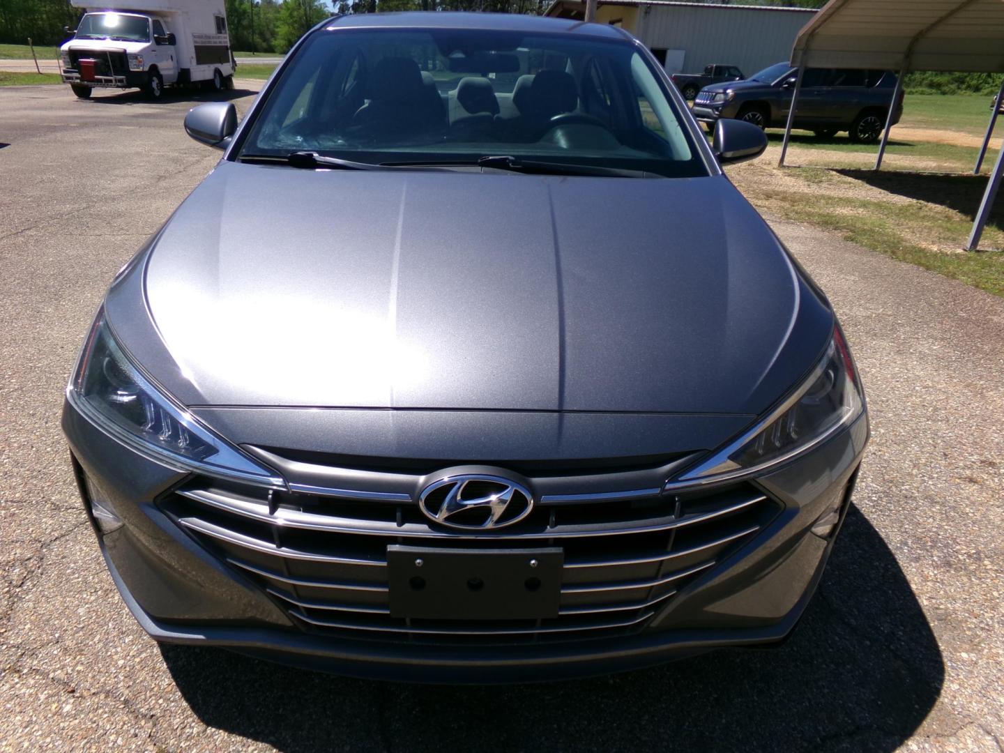 2020 Machine Gray /Gray Hyundai Elantra Limited (5NPD84LF3LH) with an 1.8L L4 DOHC 16V engine, 6-speed automatic transmission, located at 400 First NW, Bearden, AR, 71720, (870) 687-3414, 0.000000, 0.000000 - Photo#22