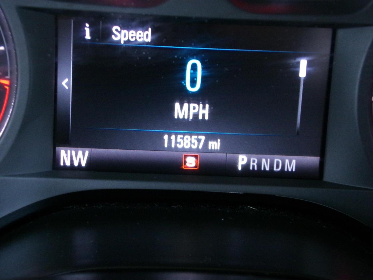 2018 Pull Me Over Red /Gray Chevrolet Camaro 1LT Coupe (1G1FB1RS2J0) with an 3.6L V6 DOHC 24V engine, 6-speed automatic transmission, located at 400 First NW, Bearden, AR, 71720, (870) 687-3414, 0.000000, 0.000000 - Photo#9