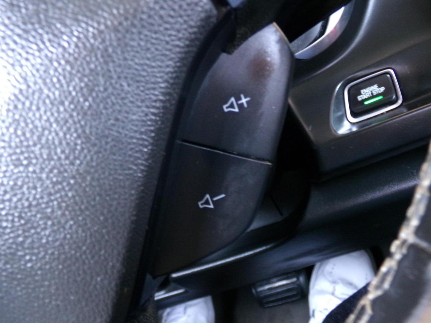 2018 Pull Me Over Red /Gray Chevrolet Camaro 1LT Coupe (1G1FB1RS2J0) with an 3.6L V6 DOHC 24V engine, 6-speed automatic transmission, located at 400 First NW, Bearden, AR, 71720, (870) 687-3414, 0.000000, 0.000000 - Photo#18