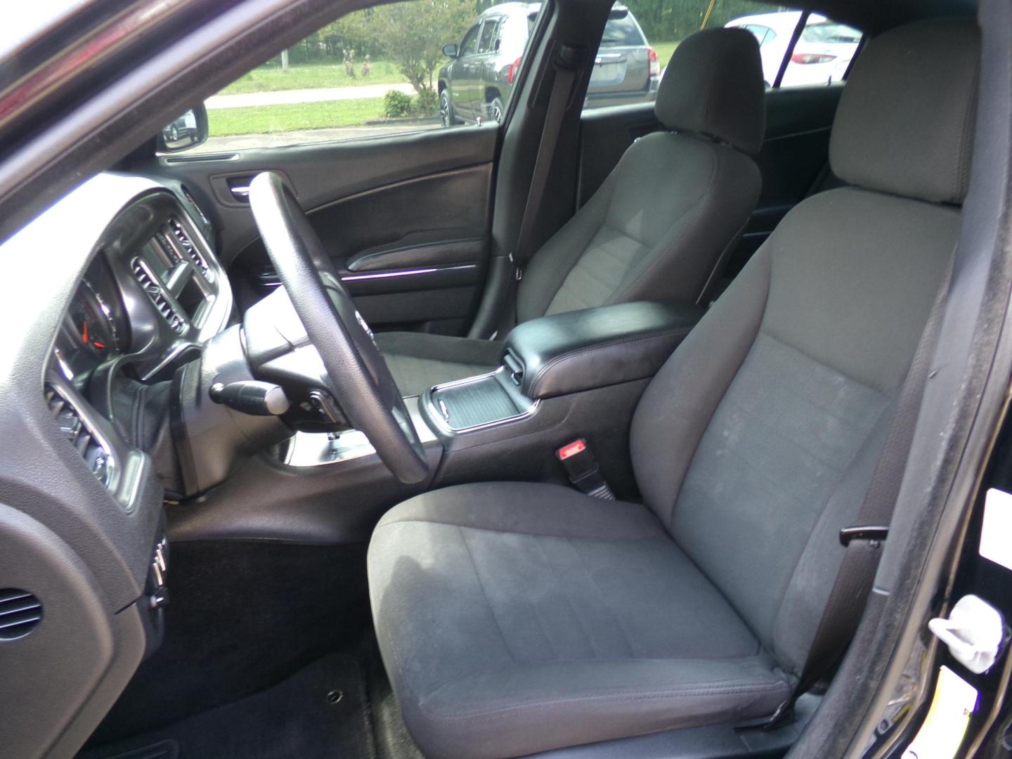 2014 Black /Black Dodge Charger SE (2C3CDXBG2EH) with an 3.6L V6 DOHC 24V engine, 5-Speed Automatic transmission, located at 400 First NW, Bearden, AR, 71720, (870) 687-3414, 0.000000, 0.000000 - Photo#7