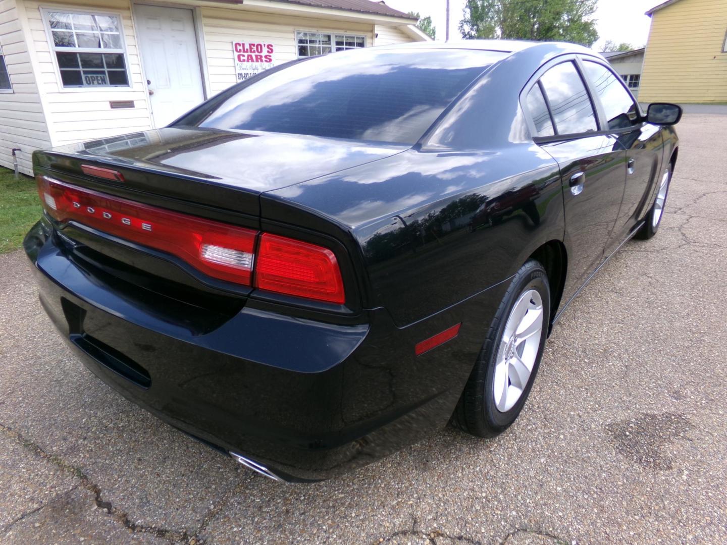 2014 Black /Black Dodge Charger SE (2C3CDXBG2EH) with an 3.6L V6 DOHC 24V engine, 5-Speed Automatic transmission, located at 400 First NW, Bearden, AR, 71720, (870) 687-3414, 0.000000, 0.000000 - Photo#17