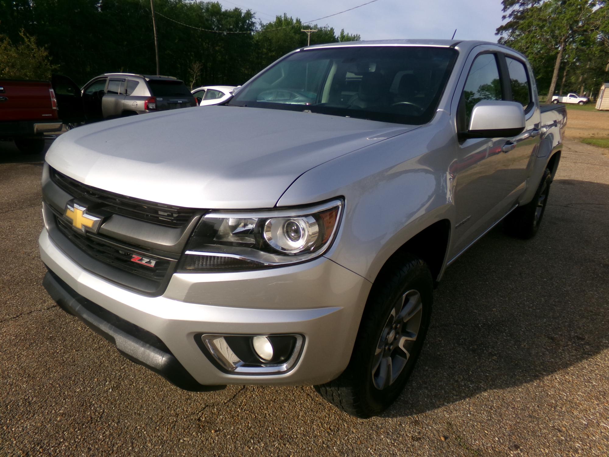 photo of 2016 Chevrolet Colorado Z71 Crew Cab 4WD 