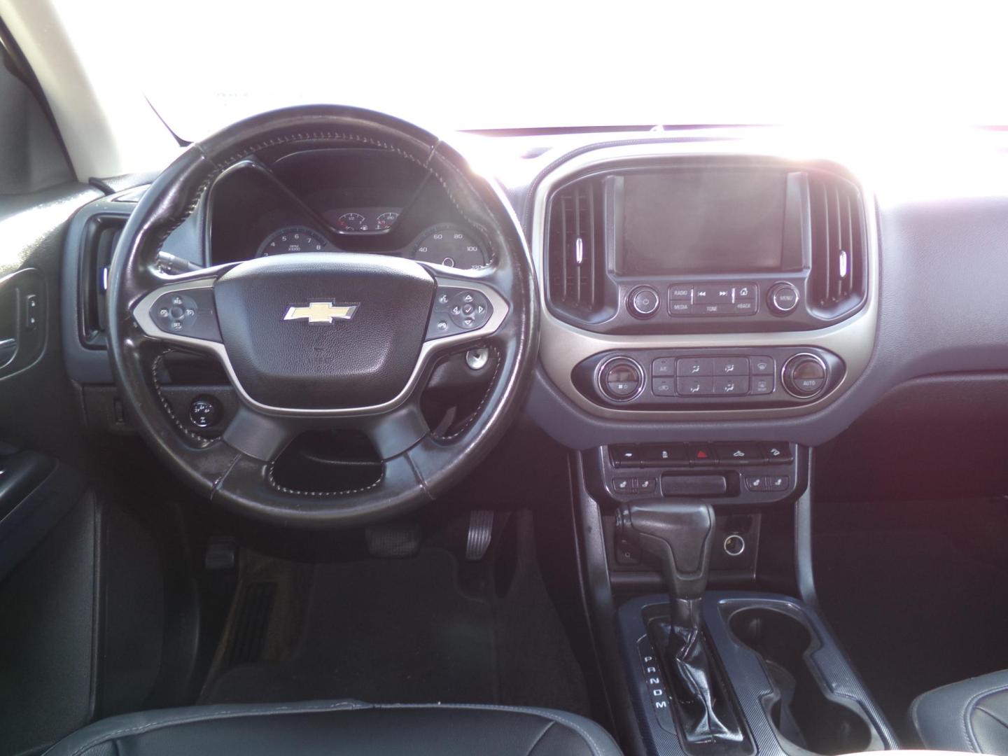 2016 Silver /Black Chevrolet Colorado Z71 Crew Cab 4WD Long Box (1GCGTDE39G1) with an 3.6L V6 DOHC 24V GAS engine, 6-speed automatic transmission, located at 400 First NW, Bearden, AR, 71720, (870) 687-3414, 0.000000, 0.000000 - Photo#23