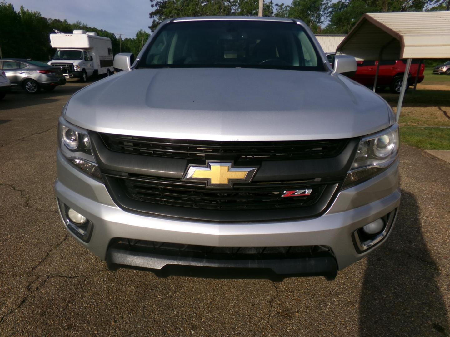 2016 Silver /Black Chevrolet Colorado Z71 Crew Cab 4WD Long Box (1GCGTDE39G1) with an 3.6L V6 DOHC 24V GAS engine, 6-speed automatic transmission, located at 400 First NW, Bearden, AR, 71720, (870) 687-3414, 0.000000, 0.000000 - Photo#26