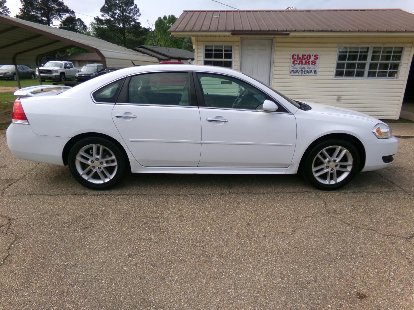 2016 Olympic White /Tan Chevrolet Impala Limited LTZ (2G1WC5E37G1) with an 3.6L V6 DOHC 16V FFV engine, 6-speed automatic transmission, located at 400 First NW, Bearden, AR, 71720, (870) 687-3414, 0.000000, 0.000000 - Photo#1
