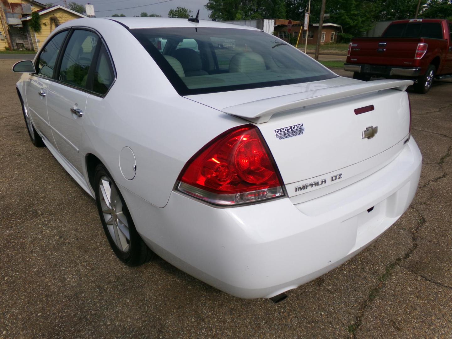 2016 Olympic White /Tan Chevrolet Impala Limited LTZ (2G1WC5E37G1) with an 3.6L V6 DOHC 16V FFV engine, 6-speed automatic transmission, located at 400 First NW, Bearden, AR, 71720, (870) 687-3414, 0.000000, 0.000000 - Photo#15