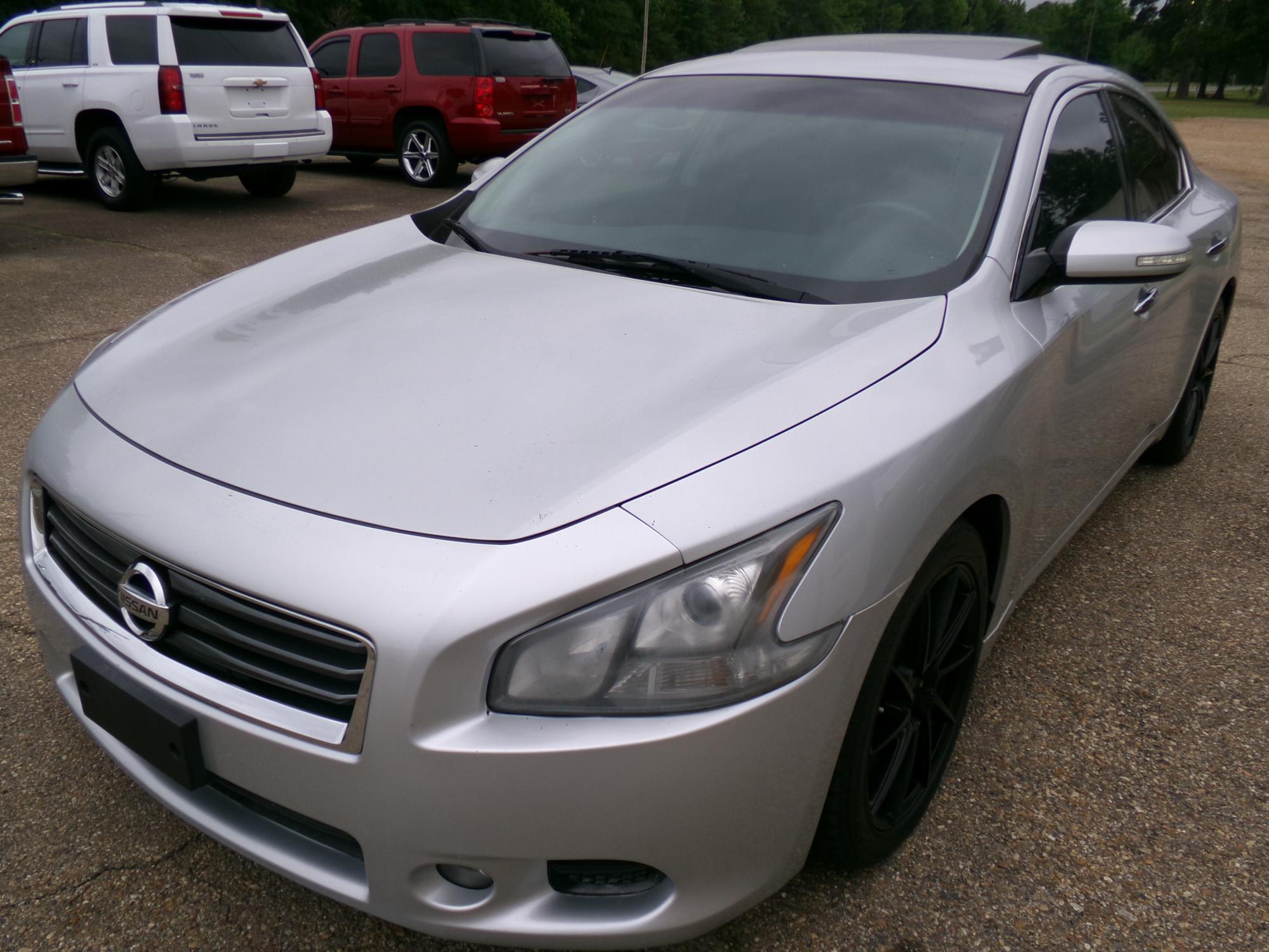 photo of 2014 Nissan Maxima SV