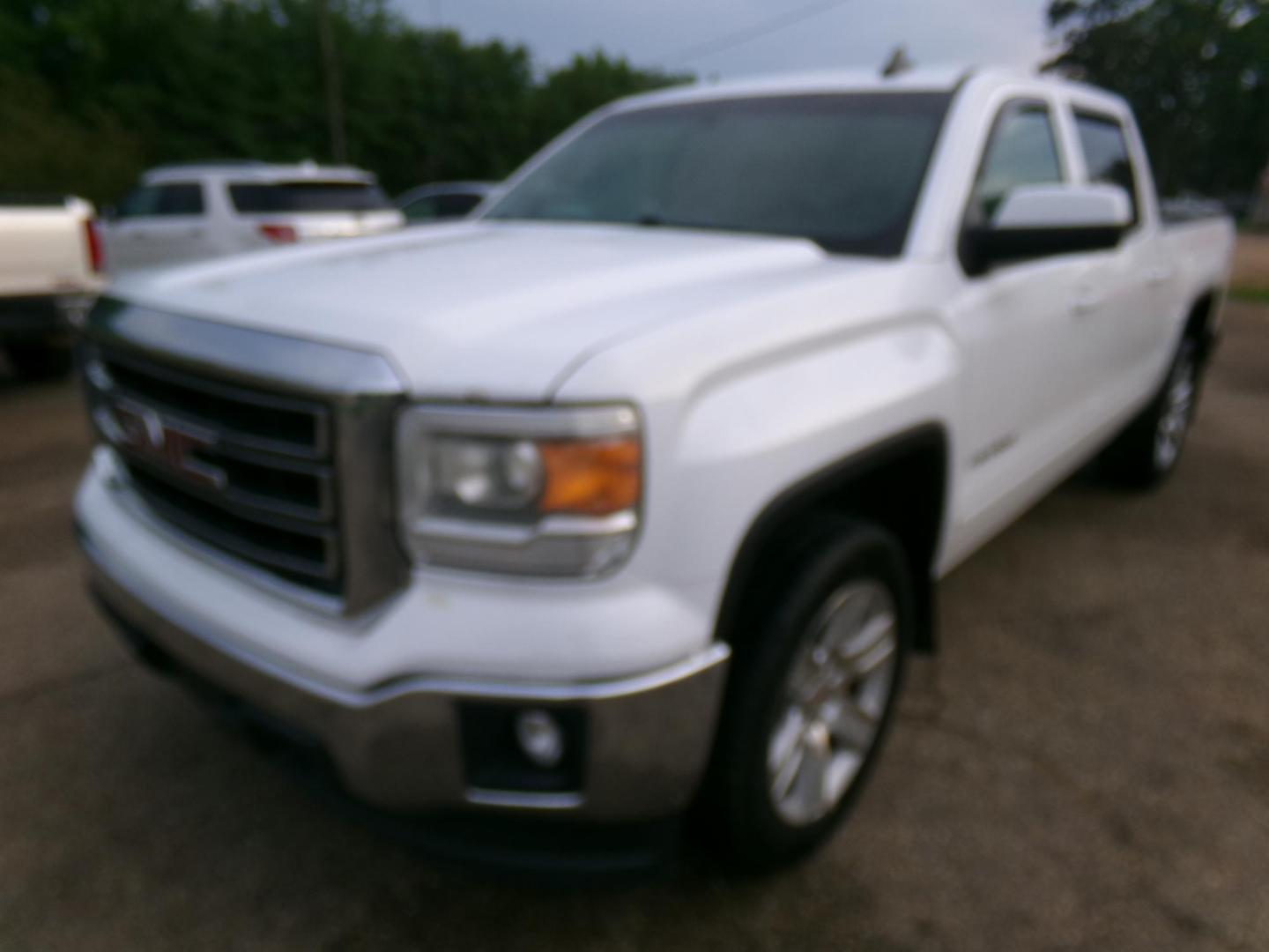 2015 GMC Sierra 2WD Crew Cab SLE SWB's photo