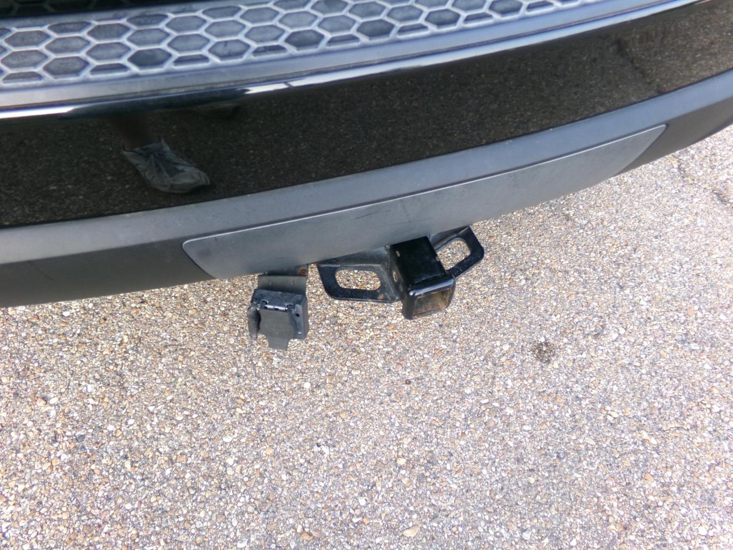 2015 Brilliant Black Pearl /Charcoal Dodge Durango SXT (1C4RDHAG3FC) with an 3.6L V6 DOHC 24V engine, 8-Speed Automatic transmission, located at 400 First NW, Bearden, AR, 71720, (870) 687-3414, 0.000000, 0.000000 - Photo#3