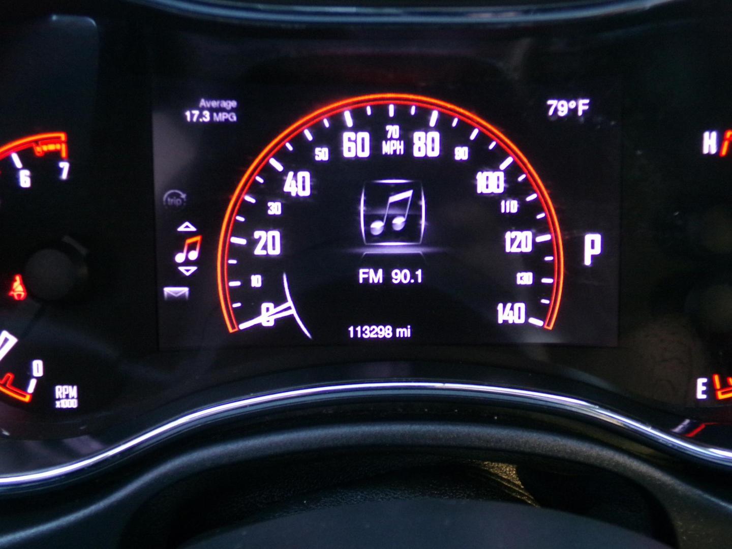 2015 Brilliant Black Pearl /Charcoal Dodge Durango SXT (1C4RDHAG3FC) with an 3.6L V6 DOHC 24V engine, 8-Speed Automatic transmission, located at 400 First NW, Bearden, AR, 71720, (870) 687-3414, 0.000000, 0.000000 - Photo#11