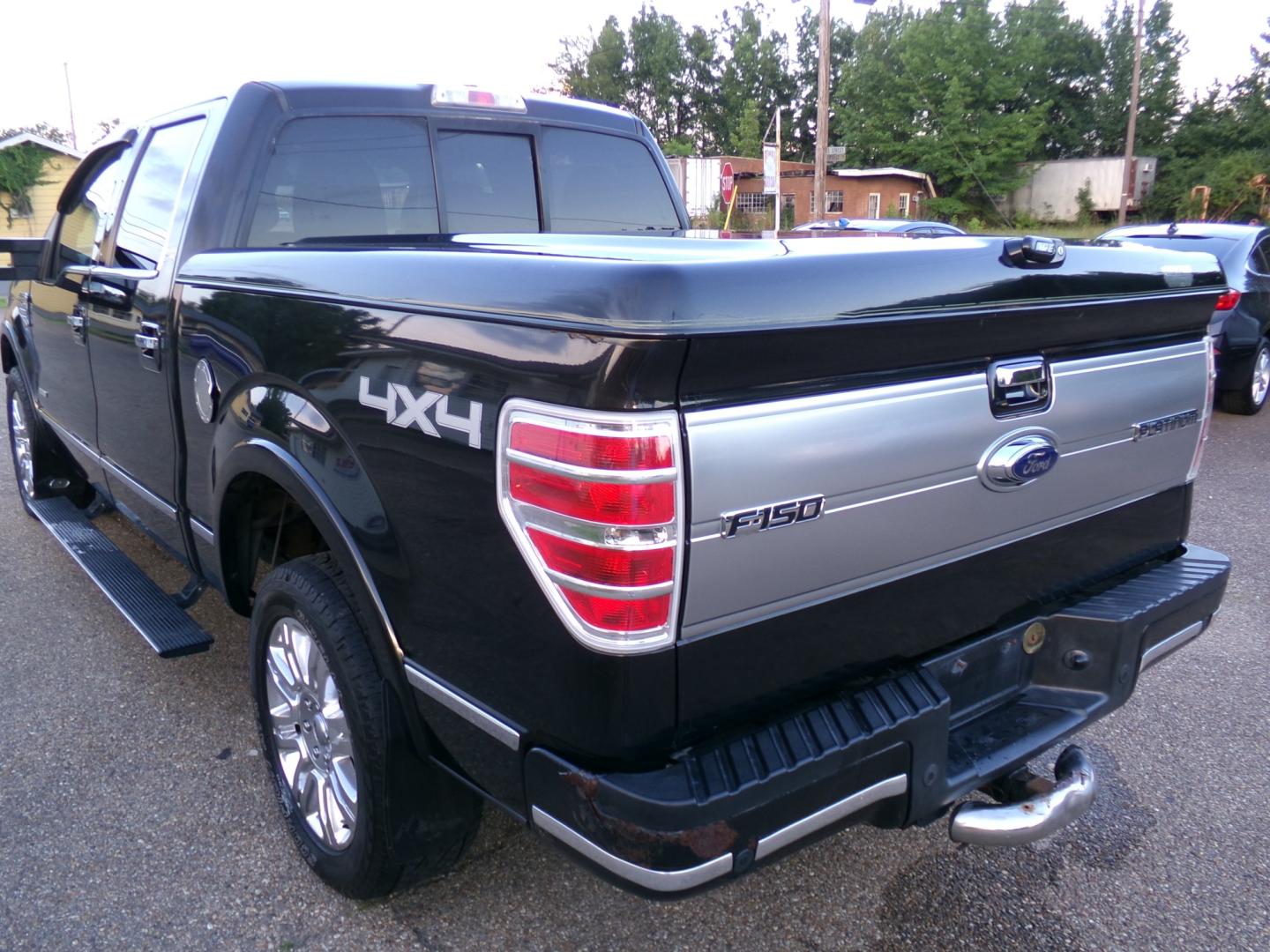 2012 Tuxedo Black /Black Ford F-150 Platinum SuperCrew 5.5-ft. Bed 4WD (1FTFW1ET1CF) with an 3.5L V6 TURBO engine, 6-Speed Automatic transmission, located at 400 First NW, Bearden, AR, 71720, (870) 687-3414, 0.000000, 0.000000- Photo#2