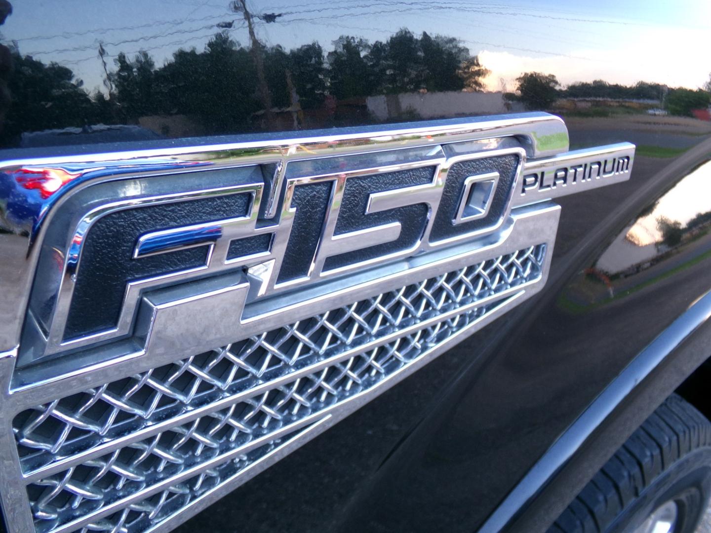 2012 Tuxedo Black /Black Ford F-150 Platinum SuperCrew 5.5-ft. Bed 4WD (1FTFW1ET1CF) with an 3.5L V6 TURBO engine, 6-Speed Automatic transmission, located at 400 First NW, Bearden, AR, 71720, (870) 687-3414, 0.000000, 0.000000- Photo#29