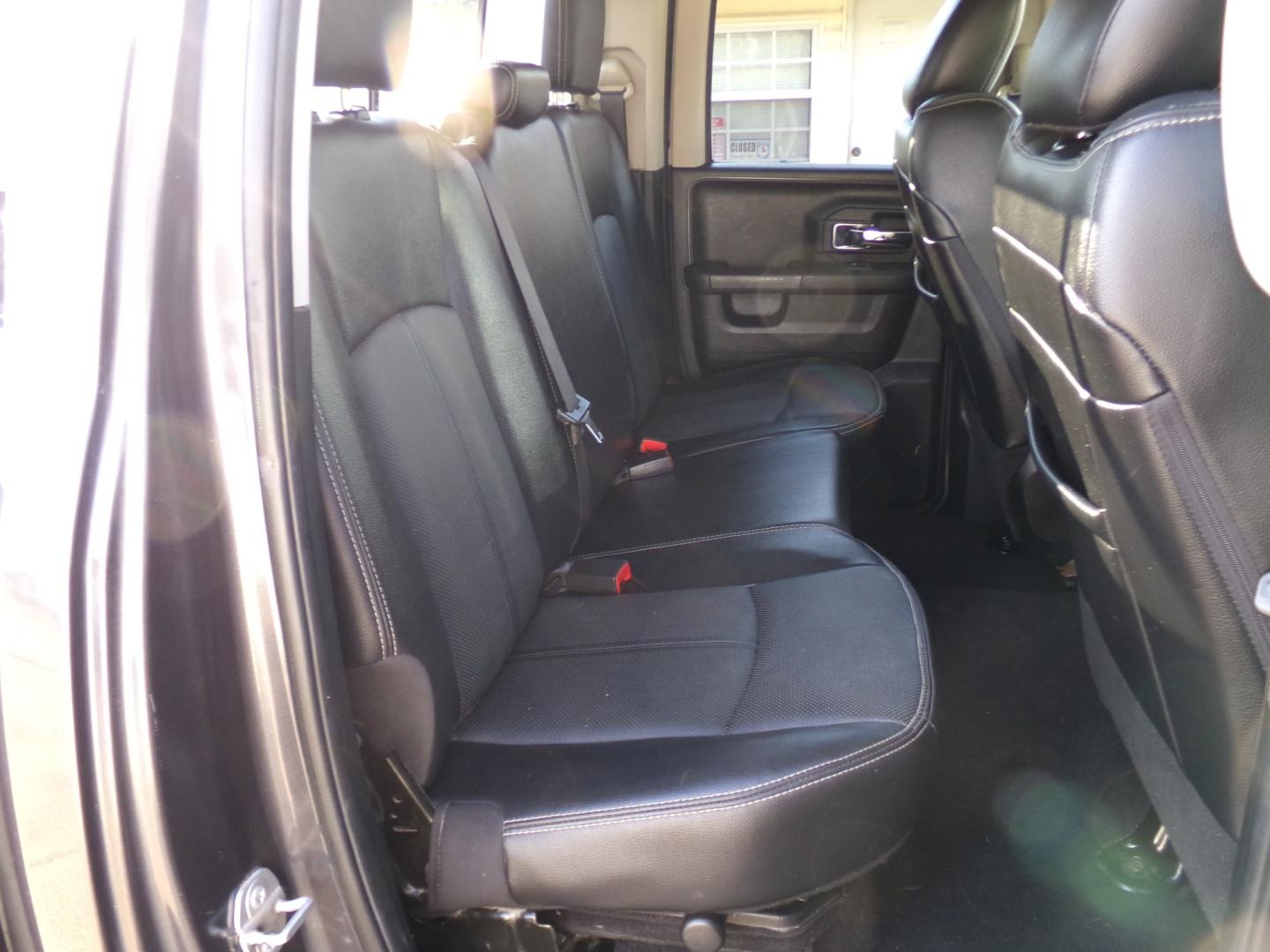 2018 Granite Crystal Metallic /Black RAM 1500 Laramie Quad Cab 2WD (1C6RR6JTXJS) with an 5.7L V8 OHV 16V engine, 8-speed automatic transmission, located at 400 First NW, Bearden, AR, 71720, (870) 687-3414, 0.000000, 0.000000- Photo#23