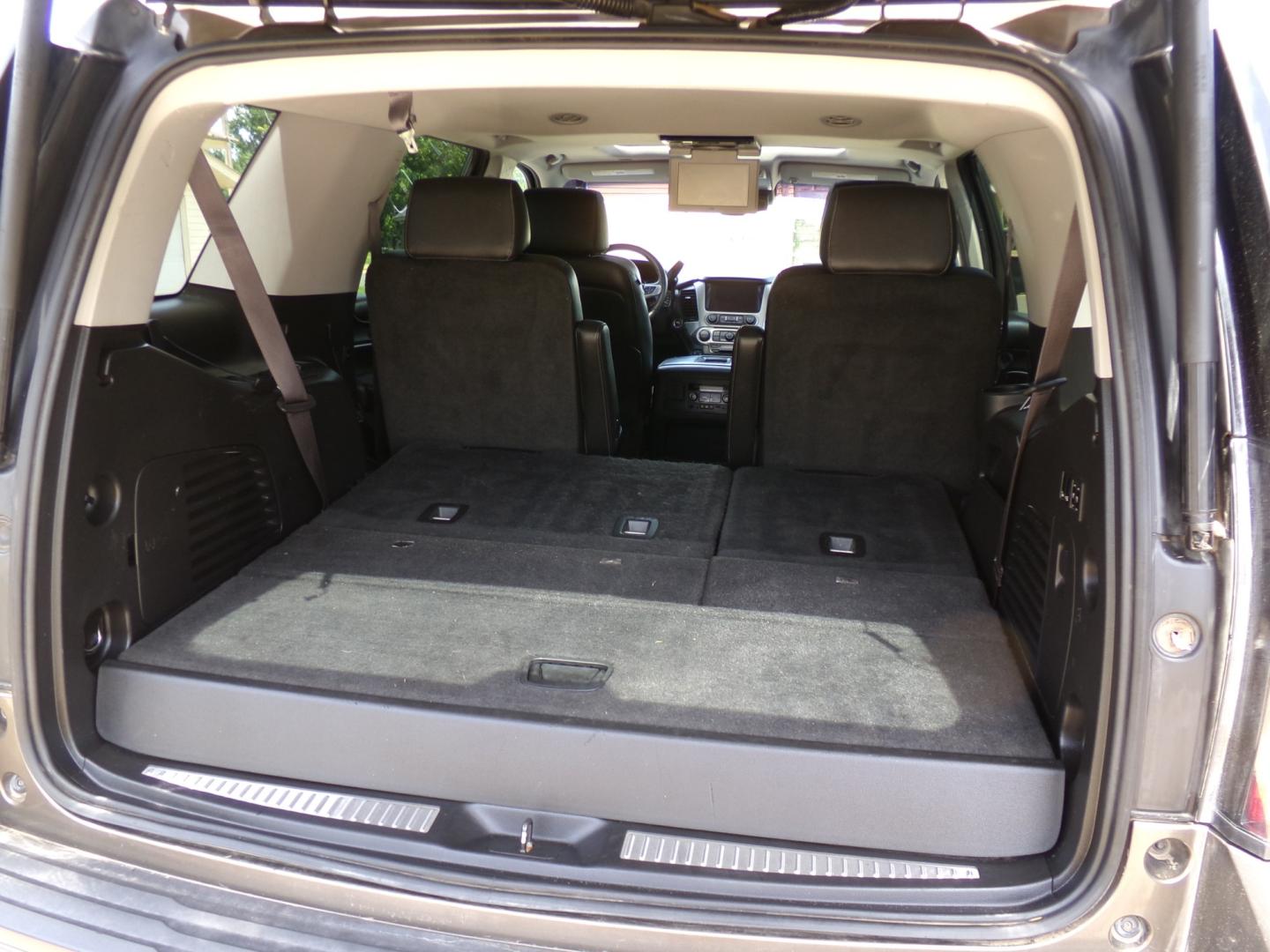 2015 Subterranean Metallic /Brown GMC Yukon SLT 2WD (1GKS1BKC8FR) with an 5.3L V8 OHV 16V engine, 6-Speed Automatic transmission, located at 400 First NW, Bearden, AR, 71720, (870) 687-3414, 0.000000, 0.000000- Photo#6