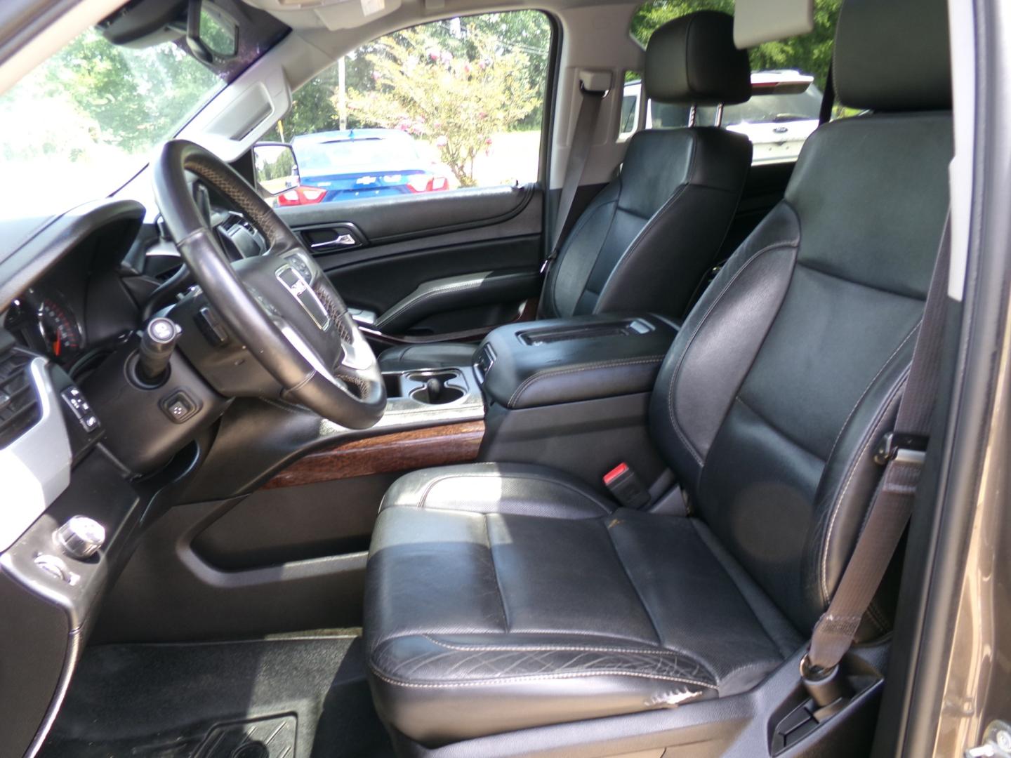 2015 Subterranean Metallic /Brown GMC Yukon SLT 2WD (1GKS1BKC8FR) with an 5.3L V8 OHV 16V engine, 6-Speed Automatic transmission, located at 400 First NW, Bearden, AR, 71720, (870) 687-3414, 0.000000, 0.000000- Photo#10
