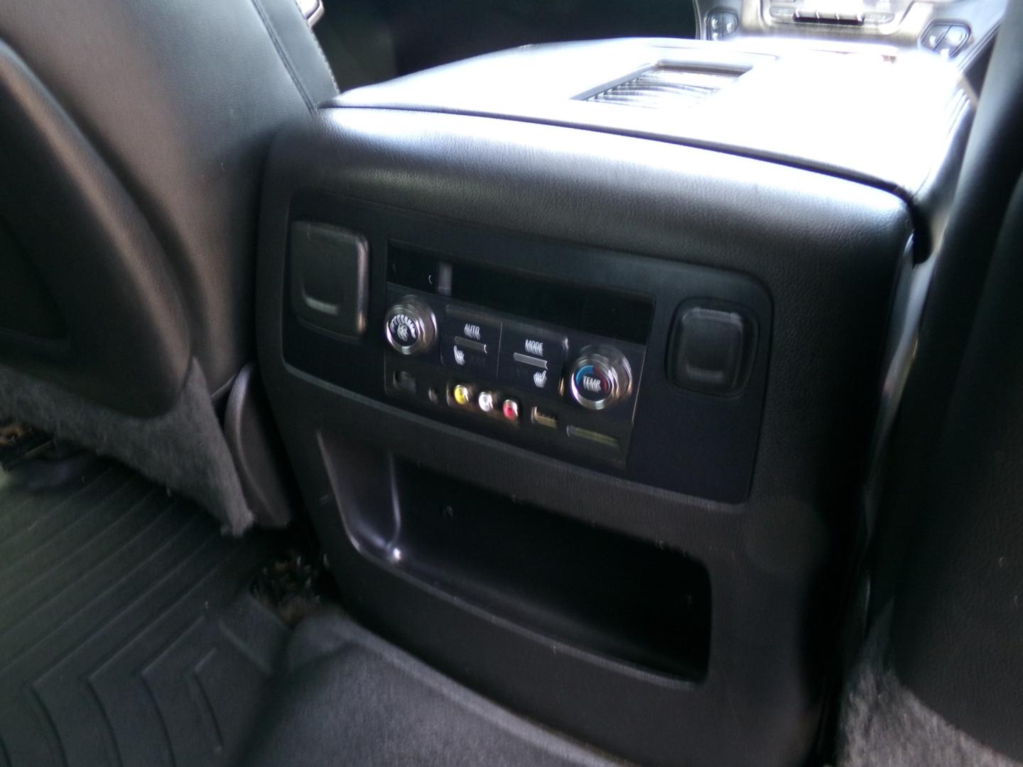 2015 Subterranean Metallic /Brown GMC Yukon SLT 2WD (1GKS1BKC8FR) with an 5.3L V8 OHV 16V engine, 6-Speed Automatic transmission, located at 400 First NW, Bearden, AR, 71720, (870) 687-3414, 0.000000, 0.000000- Photo#23