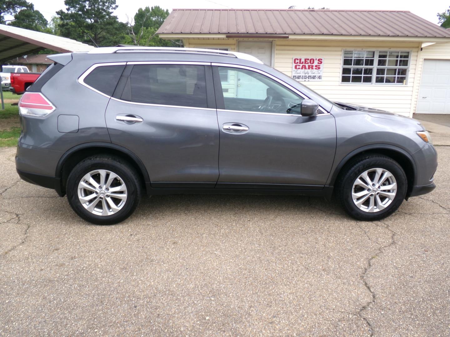 2016 Gray /Black Nissan Rogue S AWD (5N1AT2MM7GC) with an 2.5L L4 DOHC 16V engine, CVT transmission, located at 400 First NW, Bearden, AR, 71720, (870) 687-3414, 0.000000, 0.000000- Photo#21