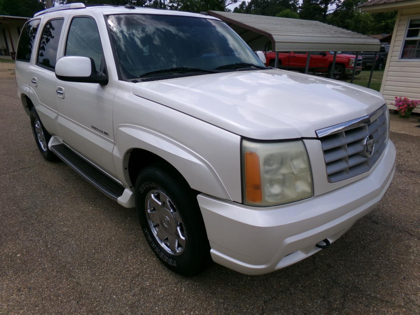 2003 White Diamond Pearl /Cream Cadillac Escalade AWD (1GYEK63NX3R) with an 6.0L V8 OHV 16V engine, 4-Speed Automatic Overdrive transmission, located at 400 First NW, Bearden, AR, 71720, (870) 687-3414, 0.000000, 0.000000- Photo#25