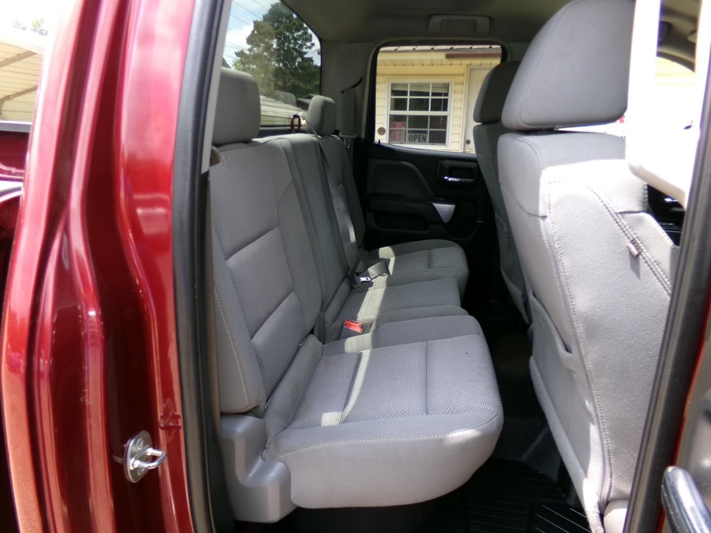 2016 Sonoma Jewel Metallic /Black Chevrolet Silverado 1500 LT Double Cab 2WD (1GCRCREC6GZ) with an 5.3L V8 OHV 16V engine, 6-Speed Automatic transmission, located at 400 First NW, Bearden, AR, 71720, (870) 687-3414, 0.000000, 0.000000- Photo#14
