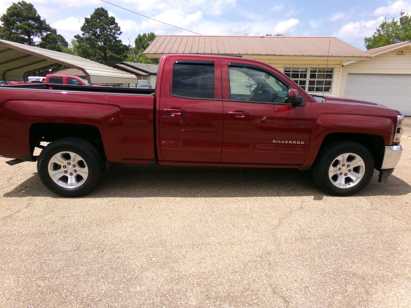 2016 Sonoma Jewel Metallic /Black Chevrolet Silverado 1500 LT Double Cab 2WD (1GCRCREC6GZ) with an 5.3L V8 OHV 16V engine, 6-Speed Automatic transmission, located at 400 First NW, Bearden, AR, 71720, (870) 687-3414, 0.000000, 0.000000- Photo#18