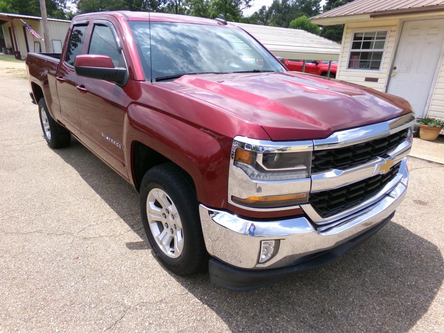 2016 Sonoma Jewel Metallic /Black Chevrolet Silverado 1500 LT Double Cab 2WD (1GCRCREC6GZ) with an 5.3L V8 OHV 16V engine, 6-Speed Automatic transmission, located at 400 First NW, Bearden, AR, 71720, (870) 687-3414, 0.000000, 0.000000- Photo#20