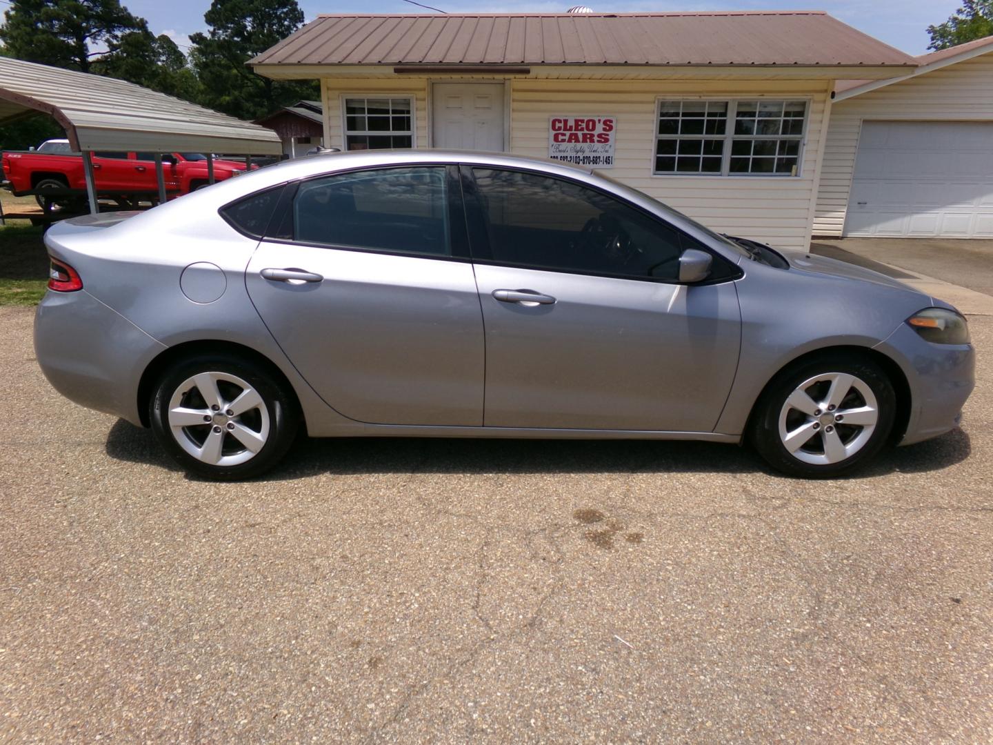 2016 Billet Metallic /Black Dodge Dart SXT (1C3CDFBB7GD) with an 2.4L L4 DOHC 16V engine, 6-Speed Automatic transmission, located at 400 First NW, Bearden, AR, 71720, (870) 687-3414, 0.000000, 0.000000- Photo#17