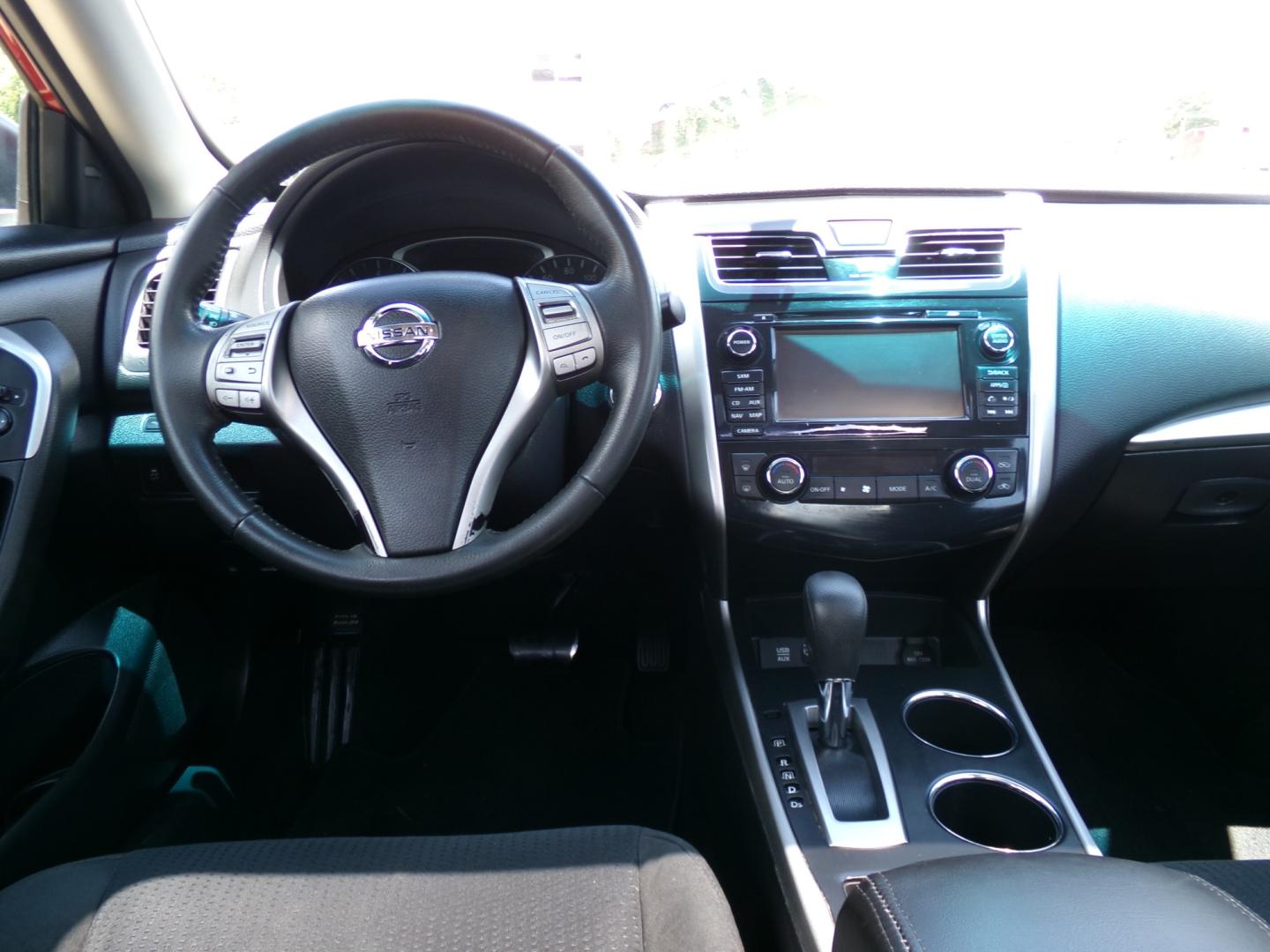 2015 Red Pearl /Black Nissan Altima 2.5 S (1N4AL3AP7FC) with an 2.5L L4 DOHC 16V engine, CVT transmission, located at 400 First NW, Bearden, AR, 71720, (870) 687-3414, 0.000000, 0.000000- Photo#21