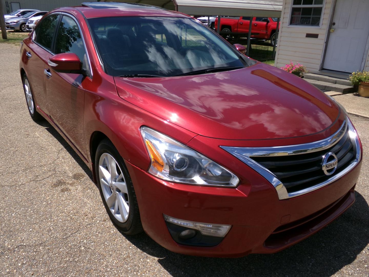 2015 Red Pearl /Black Nissan Altima 2.5 S (1N4AL3AP7FC) with an 2.5L L4 DOHC 16V engine, CVT transmission, located at 400 First NW, Bearden, AR, 71720, (870) 687-3414, 0.000000, 0.000000- Photo#25