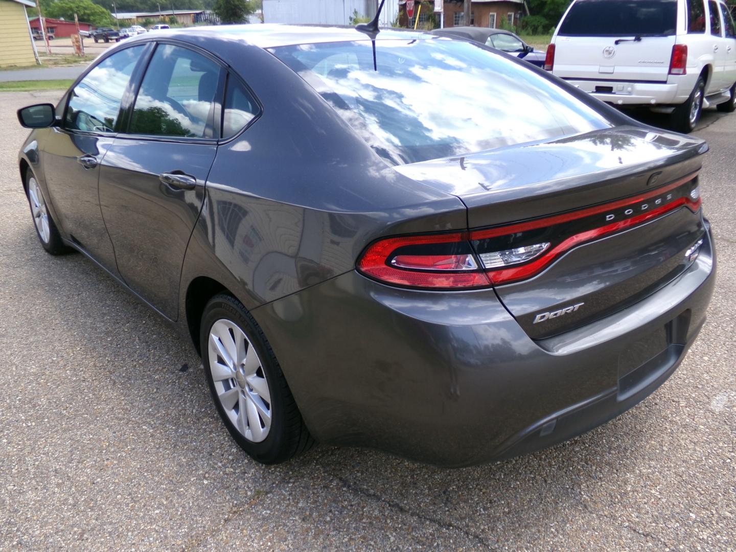 2016 Granite Crystal Metallic /Black Dodge Dart AERO (1C3CDFDH8GD) with an 1.4L L4 DOHC 16V engine, 6-speed automatic transmission, located at 400 First NW, Bearden, AR, 71720, (870) 687-3414, 0.000000, 0.000000- Photo#2